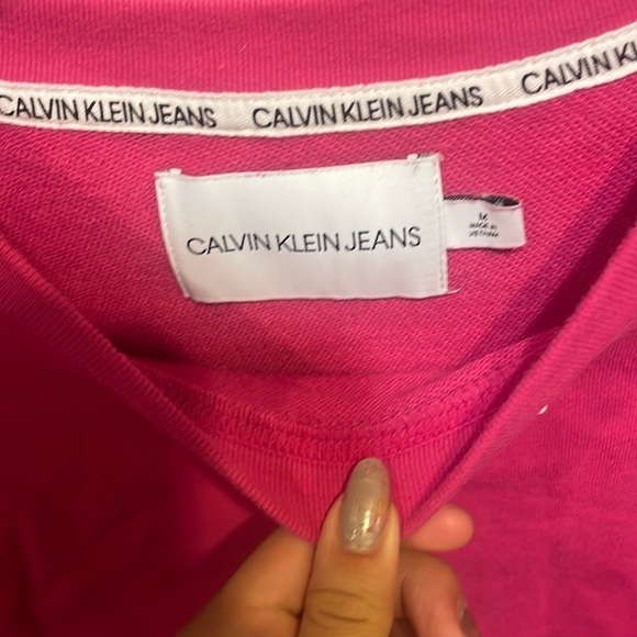 CALVIN Klein Pink Cropped‎ Sweatshirt - Picture 4 of 9